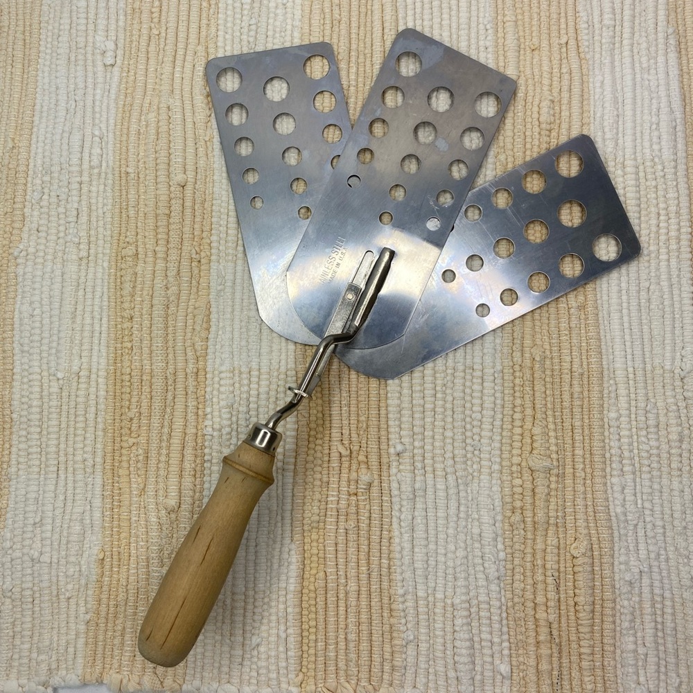 VTG UNMARKED TRIPLE 3 BLADE EXPANDABLE SPATULA FLIPPER STAINLESS WOOD HANDLE USA